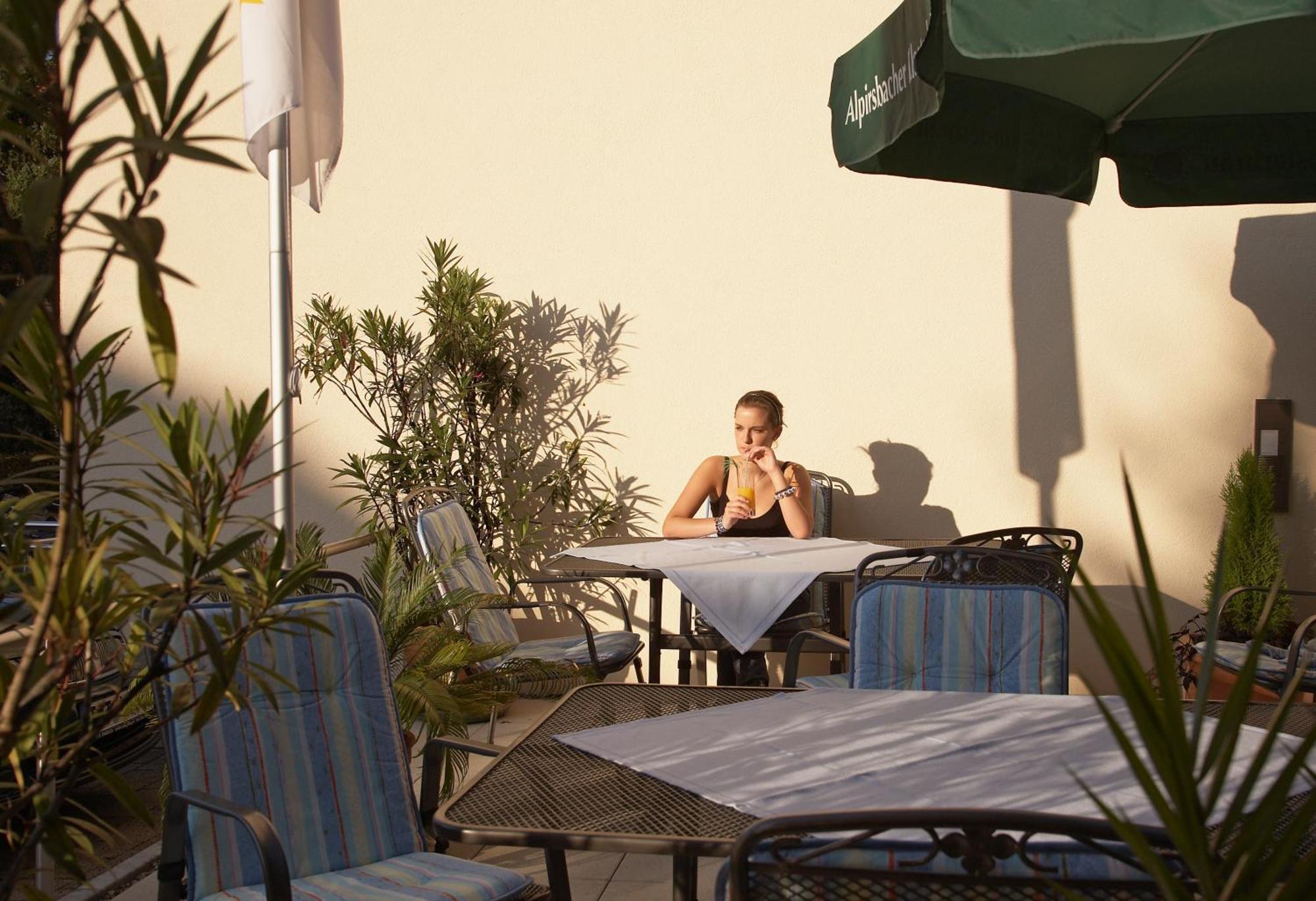 Akzent Hotel Atrium Baden Bad Krozingen Exterior photo